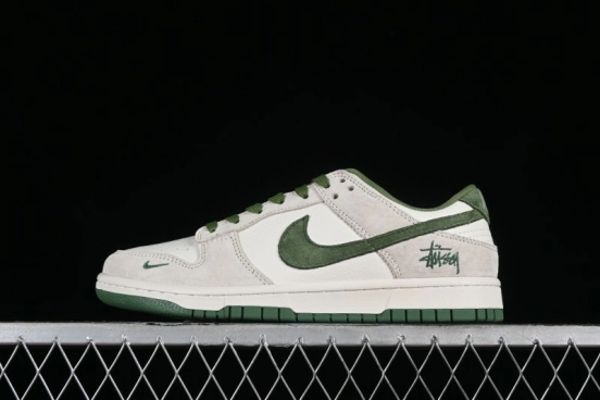 Stussy x Nike SB Dunk Low Retro Premium Casual Sneakers - DQ1098-340