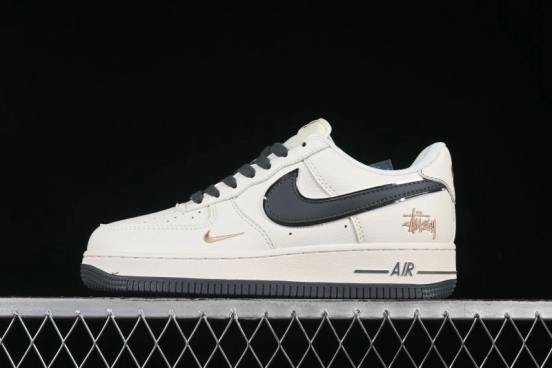 Nike Air Force 1 '07 Low Casual Sneakers in Black Pigskin - XZ6188-705