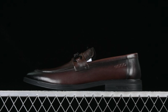 ECCO London Collection Slip-On Business Men's Leather Shoes with Wide Toe Design and Innovative Sole - 61160801002