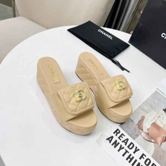 2025 Women Chanel Beige Leather Platform Slide Sandals