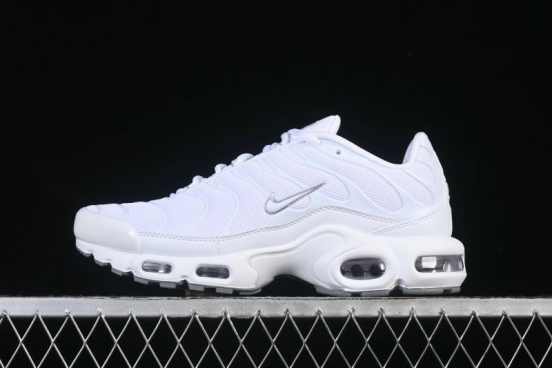 Nike Air Max Plus Retro Running Shoes with Air Cushion - 604133-139